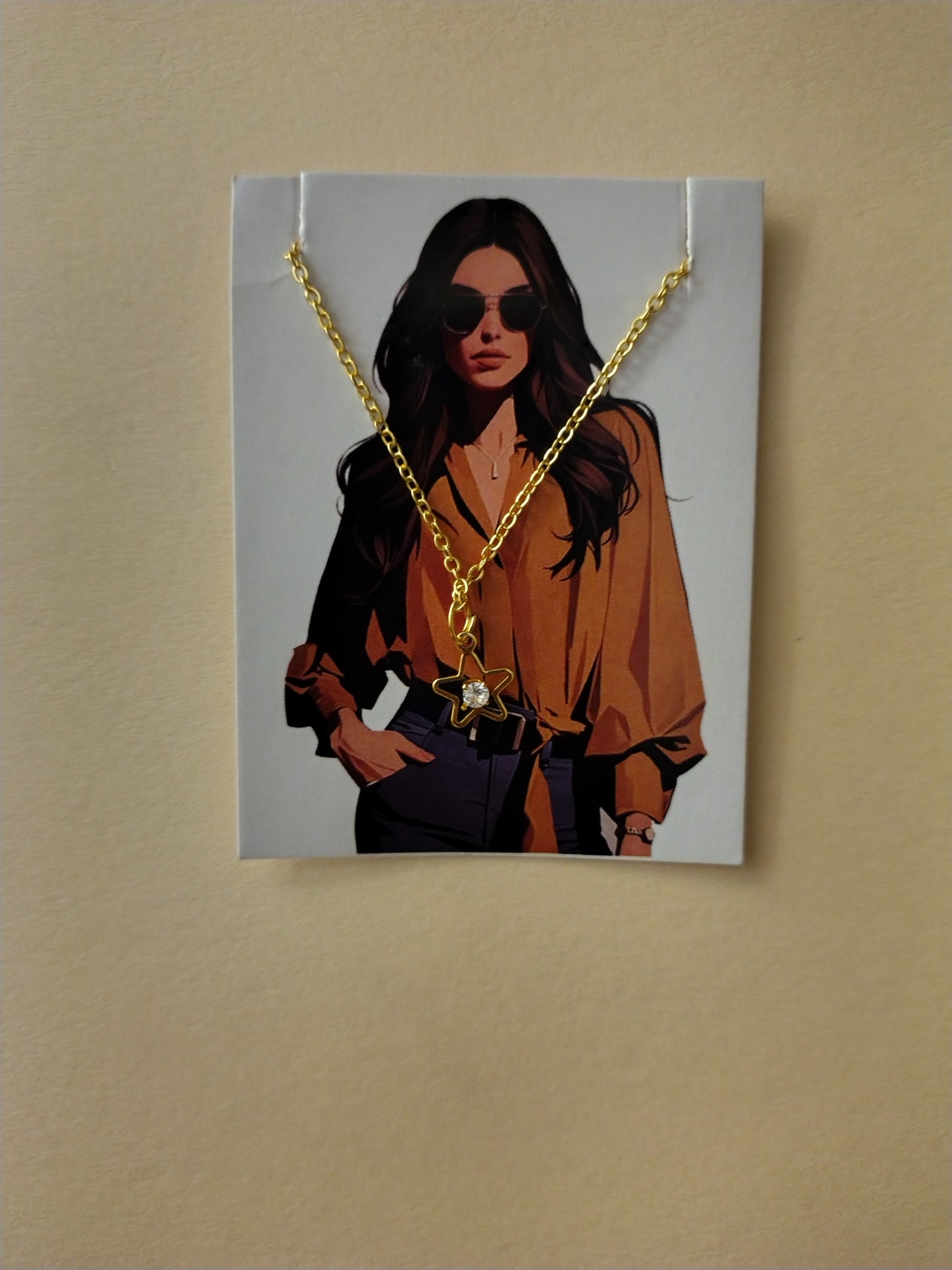 Starlit Charm Necklace – Elegant Gold Chain with Star Pendant for Women