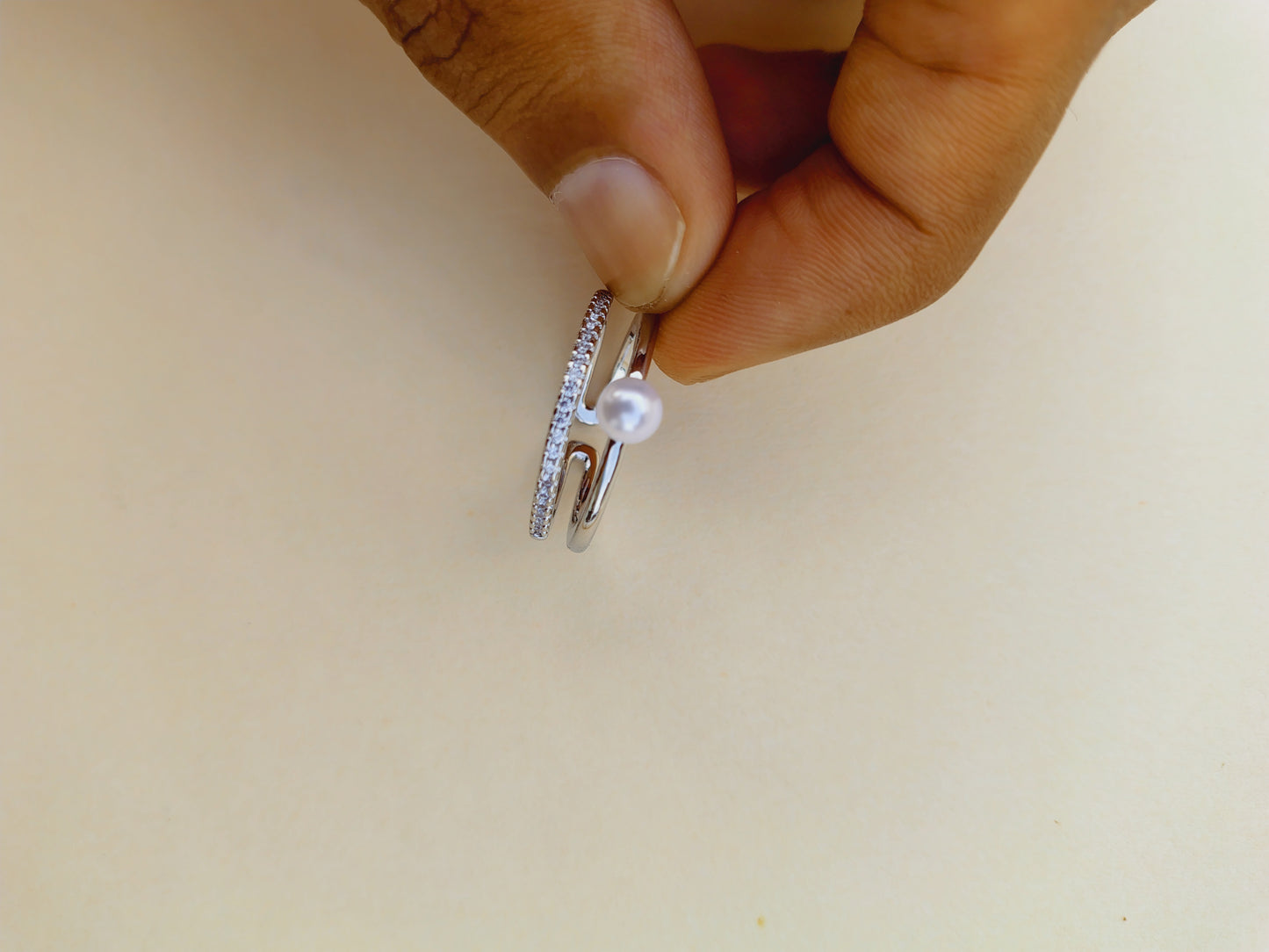Joyalora – Timeless Elegance in Every Detail