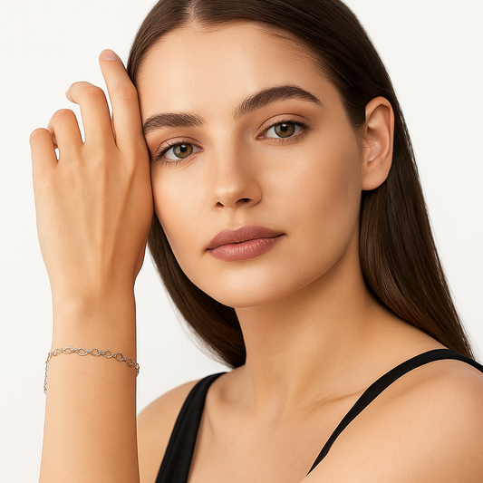 Minimalist Silver Heart Chain Bracelet