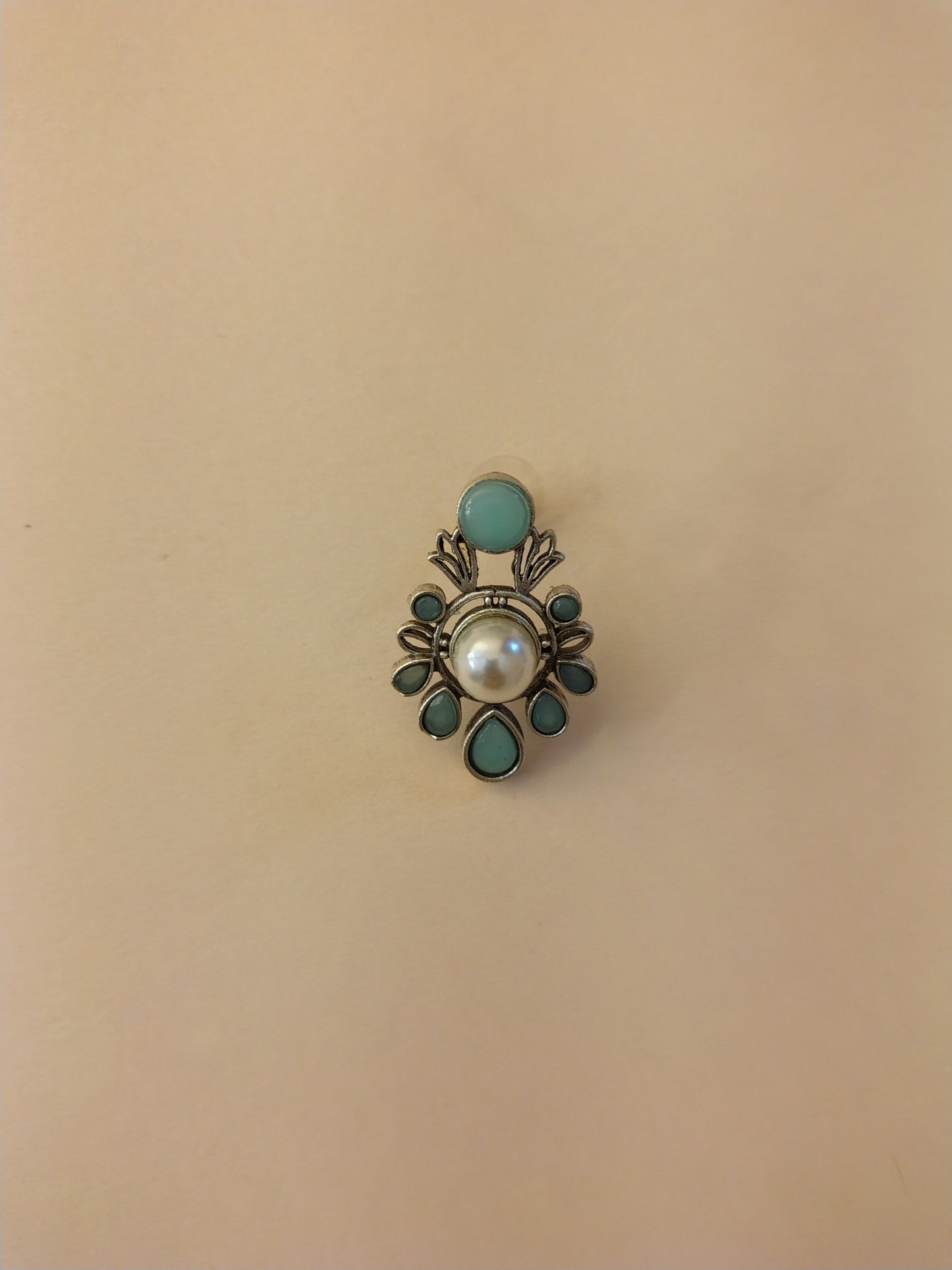 Elegant Ruby-Tone Stud Earrings with Central Pearl Accent