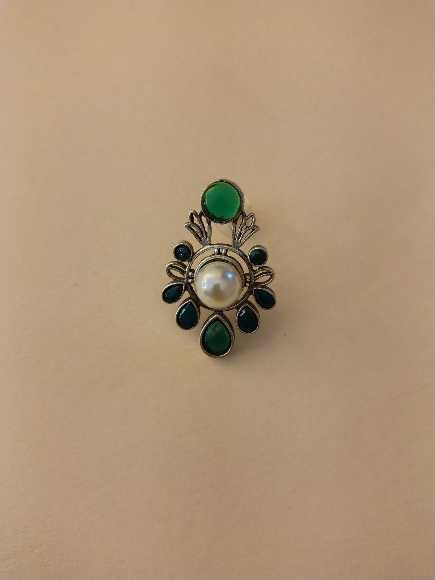 Elegant Ruby-Tone Stud Earrings with Central Pearl Accent